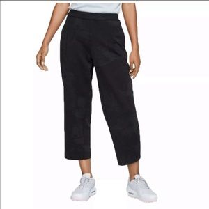 NWT Nike Dri-fit golf pants